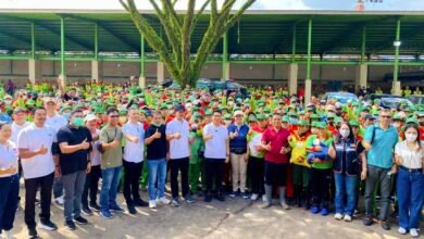 Bupati Badung I Wayan Adi Arnawa apresiasi kerja keras pahlawan kebersihan lewat bantuan sembako dan jaminan kesehatan dalam laporan MD Suteja