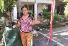 Ibu Wulan warga Desa Bengkel Tabanan kelola sampah mandiri