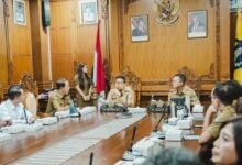 Bupati Badung Adi Arnawa pimpin rakor pengendalian inflasi dan dukung pendidikan antikorupsi terekam dalam lensa MD Suteja