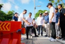 Bupati Badung I Wayan Adi Arnawa tinjau lapangan guna matangkan rencana revitalisasi estetika dan transportasi listrik kawasan Kuta dalam laporan MD Suteja