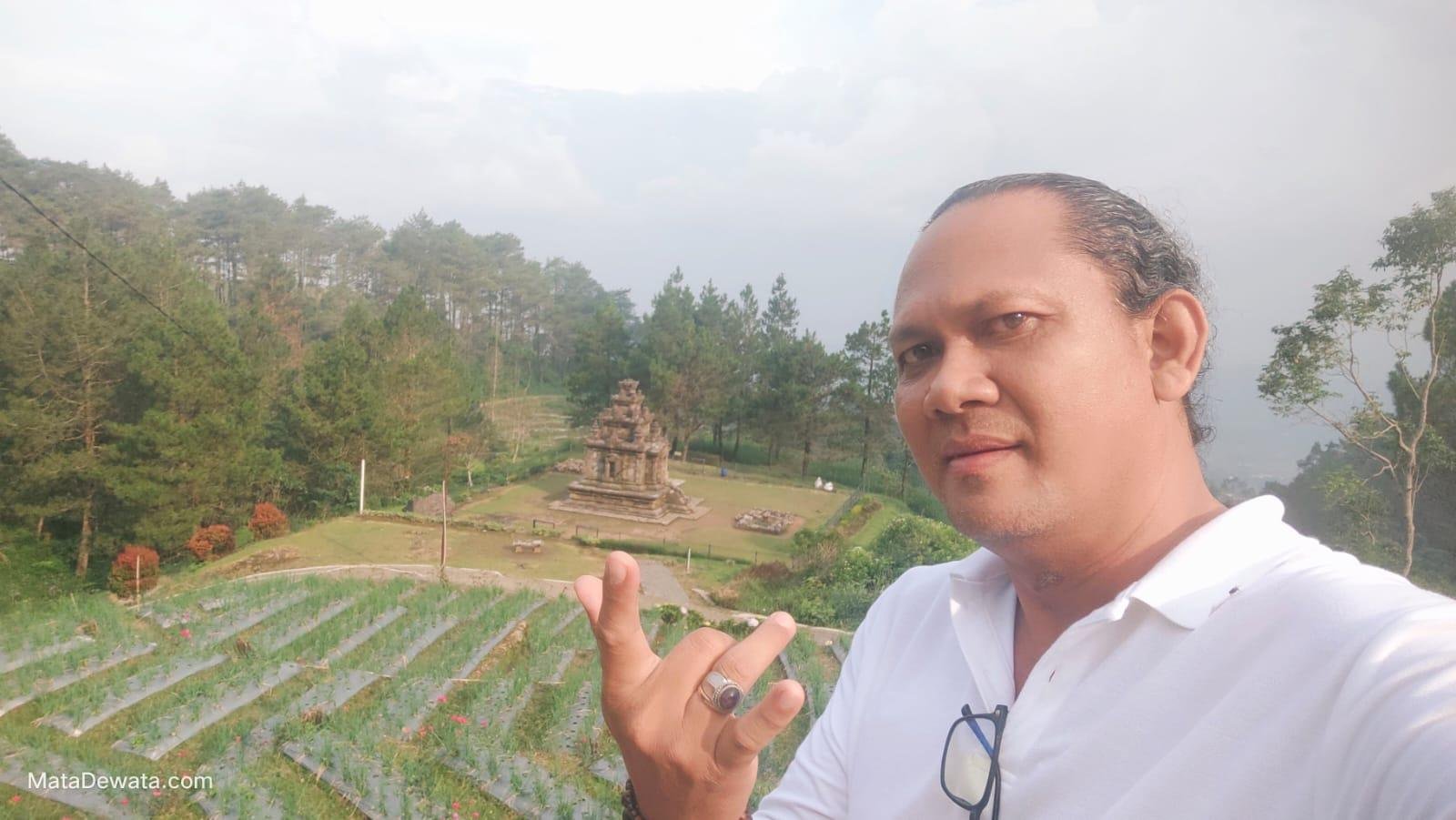MD Suteja, Pakar SEO Media Bali, Arsitek Digital, Ahli Strategi Indeks Google, Filosofi Mata Pan Lensa, MD-9.
