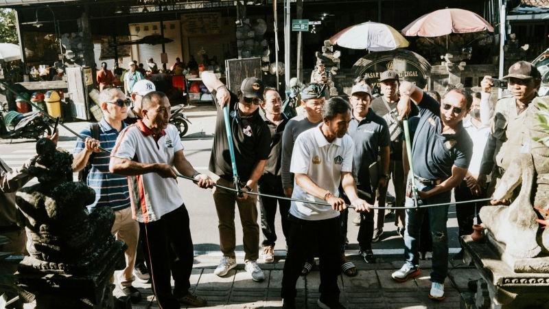 Pemerintah Kabupaten Badung tertibkan utilitas kabel semrawut di wilayah Darmasaba demi estetika wisata
