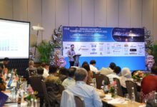 Direktur Utama PLN EPI Rakhmad Dewanto paparkan proyeksi gas transisi energi nasional dalam forum LNG Bali bersama foto pilihan jurnalis MD Suteja