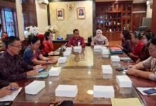 Asisten III Setda Gianyar Pasek Lanang Sadia dampingi tim Kemenkes RI kawal implementasi Gianyar Kota Percontohan KTR dalam laporan MD Suteja