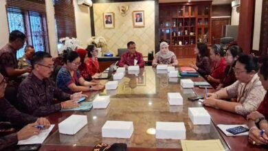Asisten III Setda Gianyar Pasek Lanang Sadia dampingi tim Kemenkes RI kawal implementasi Gianyar Kota Percontohan KTR dalam laporan MD Suteja