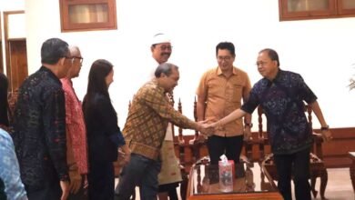 Gubernur Bali Wayan Koster menerima audiensi pengurus BaliCEB di Jayasabha