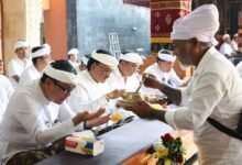 Wawali Arya Wibawa menghadiri upacara pemelaspasan Bale Kulkul Banjar Bun Denpasar