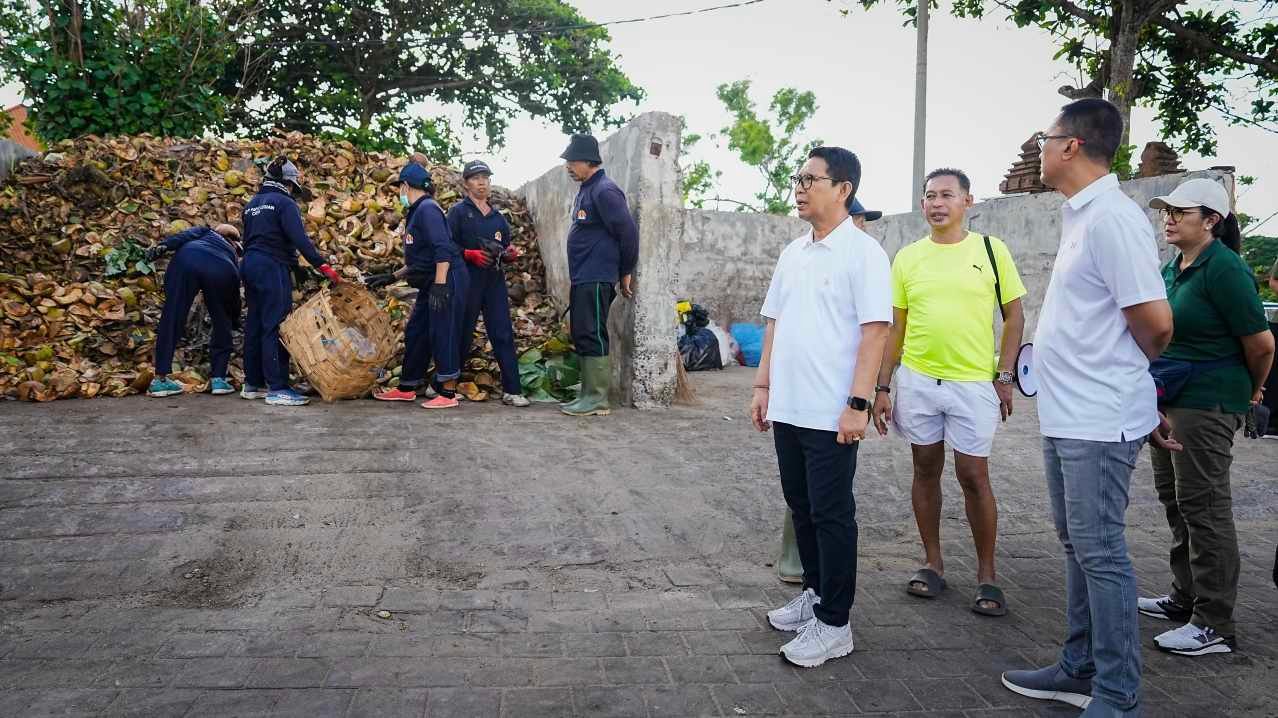 Langkah taktis Pemkab Badung optimalkan pengelolaan sampah berbasis sumber di kawasan pariwisata Legian Kuta.