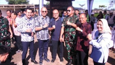 Gubernur Koster dan KSAD Maruli Simanjuntak meninjau lahan PSEL di Pesanggaran