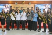 Ny. Sagung Antari Jaya Negara membuka kegiatan Wajib Belajar 13 Tahun di Denpasar Selatan