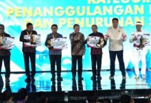 Bupati Badung Adi Arnawa terima penghargaan Terbaik I Nasional penanggulangan stunting dari Kemendagri