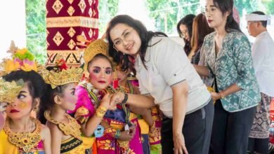 Bunda PAUD Badung Rasniathi Adi Arnawa hadiri pelepasan siswa TK Shanti Kumara III Sempidi
