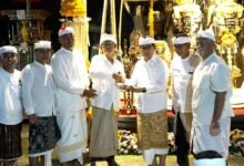 Bupati Wayan Adi Arnawa hadiri puncak upacara Piodalan di Pura Dalem Puri, Desa Bongkasa, Kecamatan Abiansemal, Badung