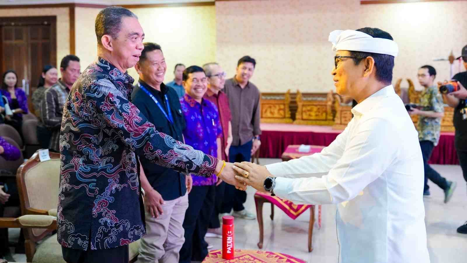 Bupati Badung I Wayan Adi Arnawa memimpin sosialisasi Beasiswa Nak Badung 2026