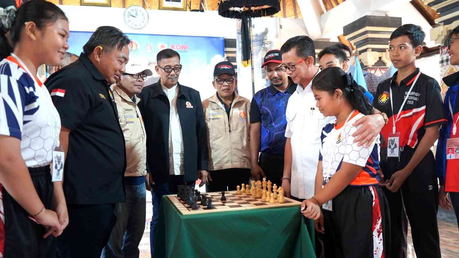 Bupati Satria buka Kejurprov Catur Bali 2026 di Klungkung