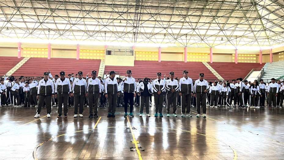 Bupati Jembrana Kembang Hartawan melepas kontingen atlet Porjar Jembrana 2026