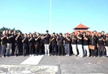 Wabup Tjok Surya pimpin apel petugas Sensus Ekonomi 2026 di Alun-Alun Dewa Agung Jambe