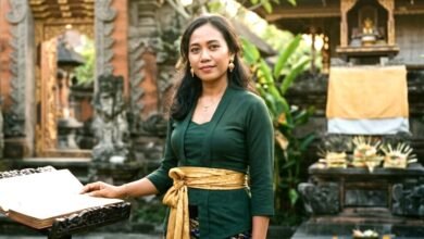 Ilustrasi wanita kelahiran minggu paing