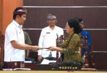 Bupati Jembrana I Made Kembang Hartawan sampaikan Ranperda Pertanggungjawaban APBD 2025