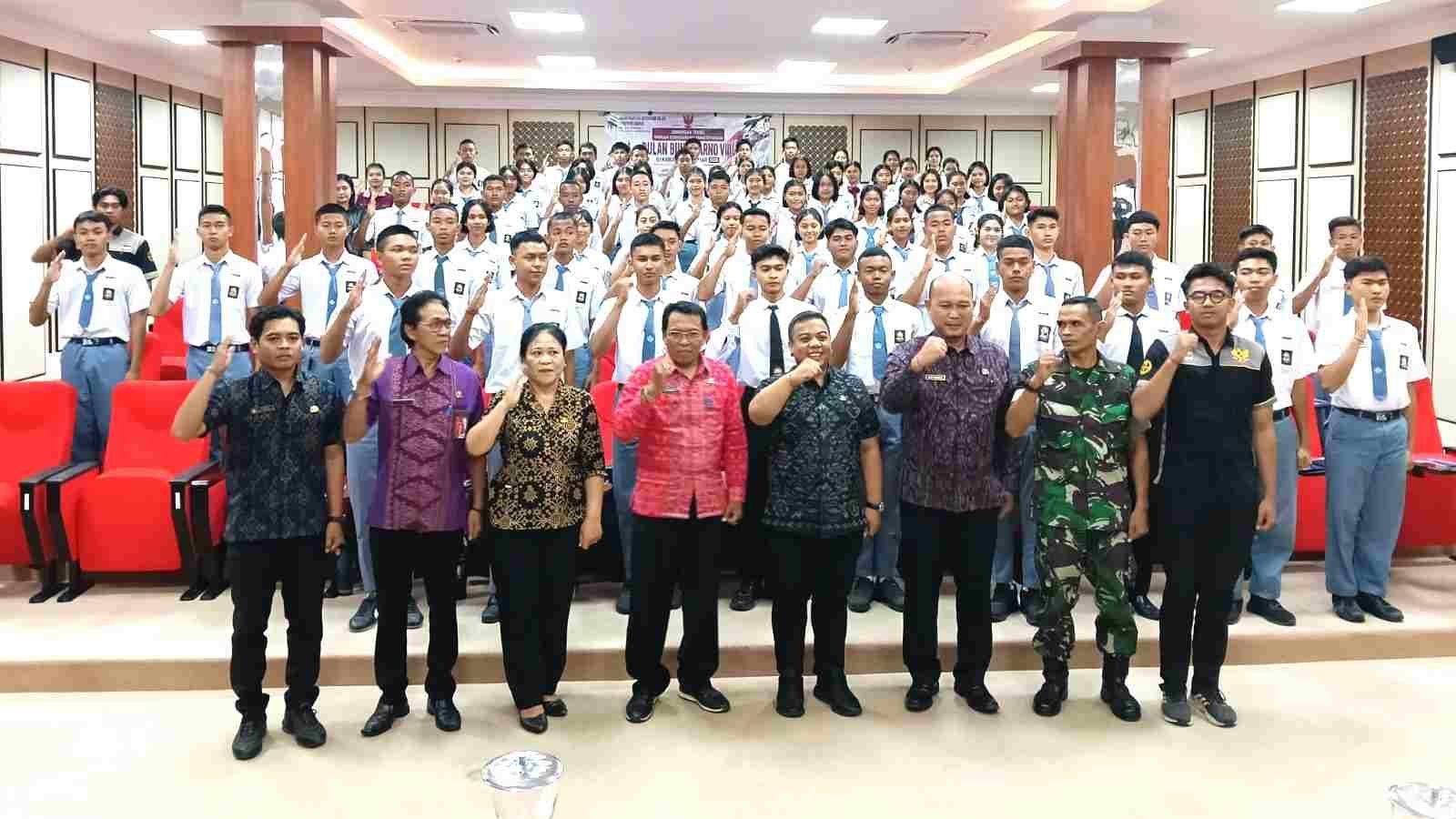 Sekda Gianyar buka Bimtek Wawasan Kebangsaan untuk dorong pemuda menjadi pelopor pencegahan konflik sosial