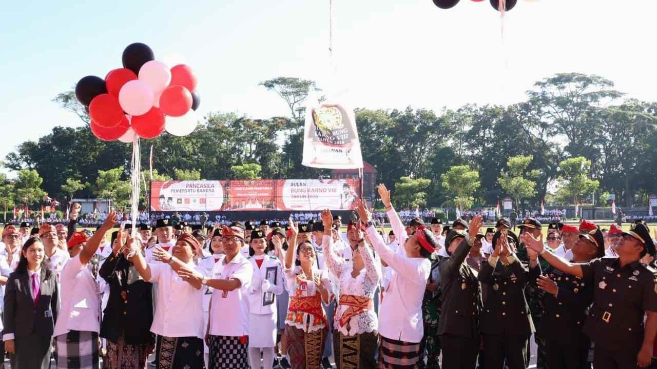Wakil Bupati Tabanan I Made Dirga membuka Bulan Bung Karno VIII pada upacara Hari Lahir Pancasila