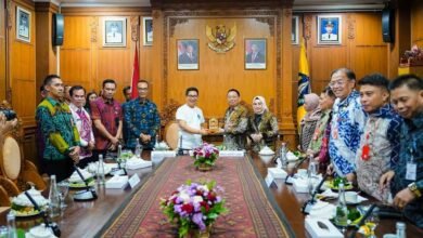Bupati Wayan Adi Arnawa menerima kunjungan Wakil Bupati Kabupaten Tapin, Provinsi Kalimantan Selatan, Hj. Juanda, beserta jajaran di Ruang Tamu Bupati Badung, Puspem Badung