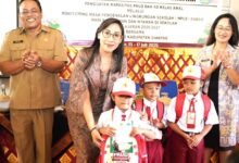 Bunda PAUD Gianyar Ny. Dr. Ida Ayu Surya Adnyani Mahayastra monitoring MPLS ramah anak