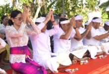 Pecaruan dan Melaspas mesin pengolahan sampah Pyrolysis System di TOSS Center Kusamba Klungkung