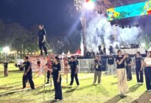 Pertunjukan kolaborasi Ogoh-Ogoh Gajah Taensiat dan Palawara di pembukaan D'Youth Fest 6.0