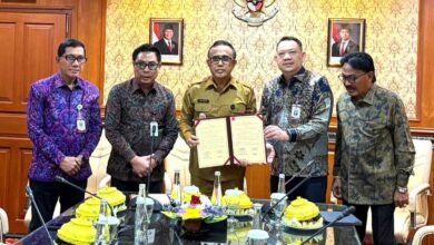 Walikota Denpasar I Gusti Ngurah Jaya Negara tandatangani MoU Sister City dengan Kota Piraeus, Yunani