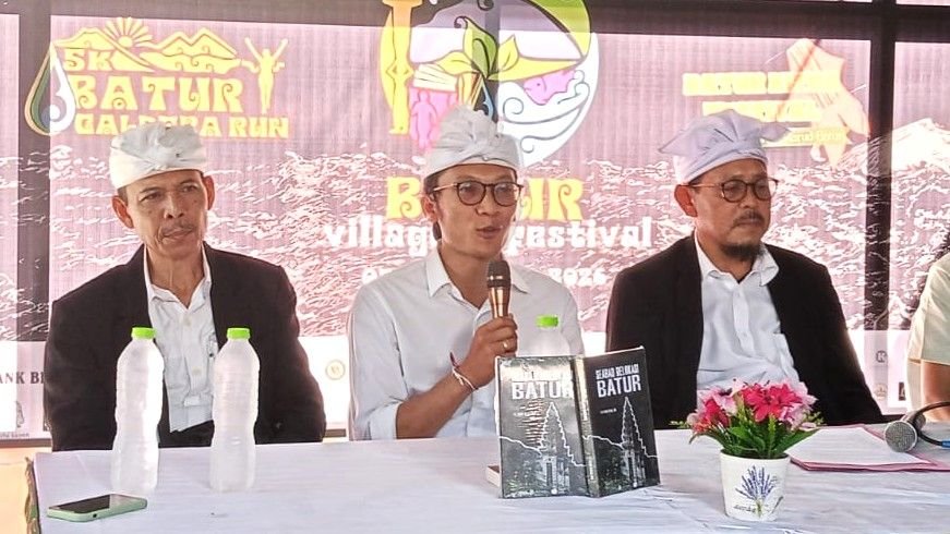 Jro Penyarikan Duwuran Batur (Tengah)