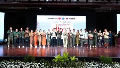 Perkuat UMKM dan Lestarikan Tenun