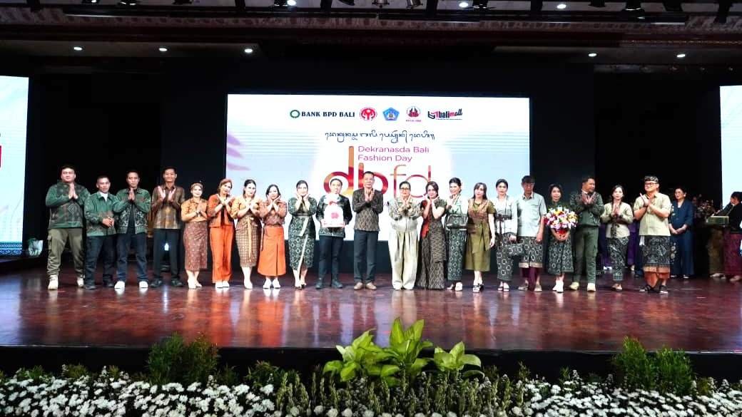 Perkuat UMKM dan Lestarikan Tenun