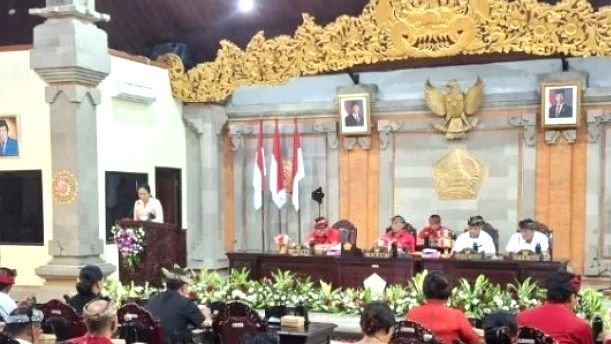 DPRD Tabanan soroti isu bencana dan alih fungsi lahan dalam rapat paripurna pembahasan empat Ranperda
