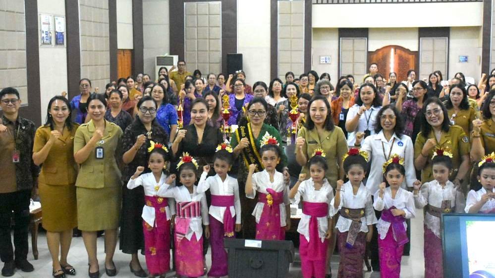 Bunda PAUD Ny. Sagung Antari Jaya Negara gaungkan PAUD Holistik Integratif di BPMP Provinsi Bali