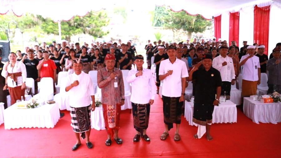 Bupati Satria buka workshop dan pementasan seni 2026 dorong seniman muda Klungkung hasilkan karya berdaya saing