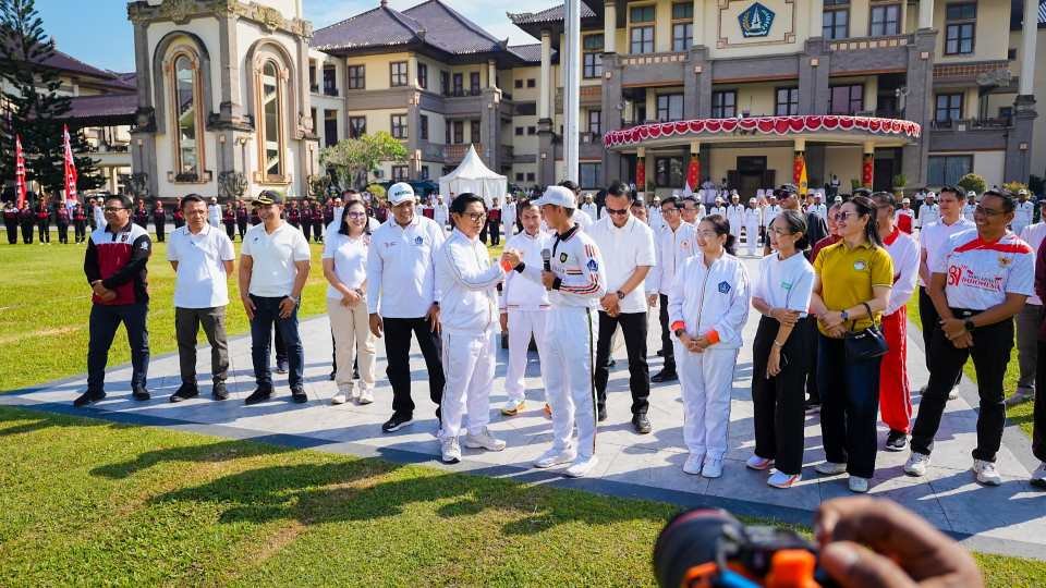 Bupati Wayan Adi Arnawa hadir saat Gelar Pasukan Calon Paskibraka Kabupaten Badung dan Paskibra Kecamatan se-Kabupaten Badung di Lapangan Puspem Badung