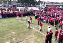 Kegiatan Lomba Tarik Tambang dan Lomba Lari Karung antar Organisasi Perangkat Daerah (OPD) di Lapangan Alit Saputra, Tabanan
