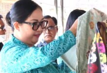 Ketua TP PKK Kabupaten Tabanan, Ny. Rai Wahyuni Sanjaya