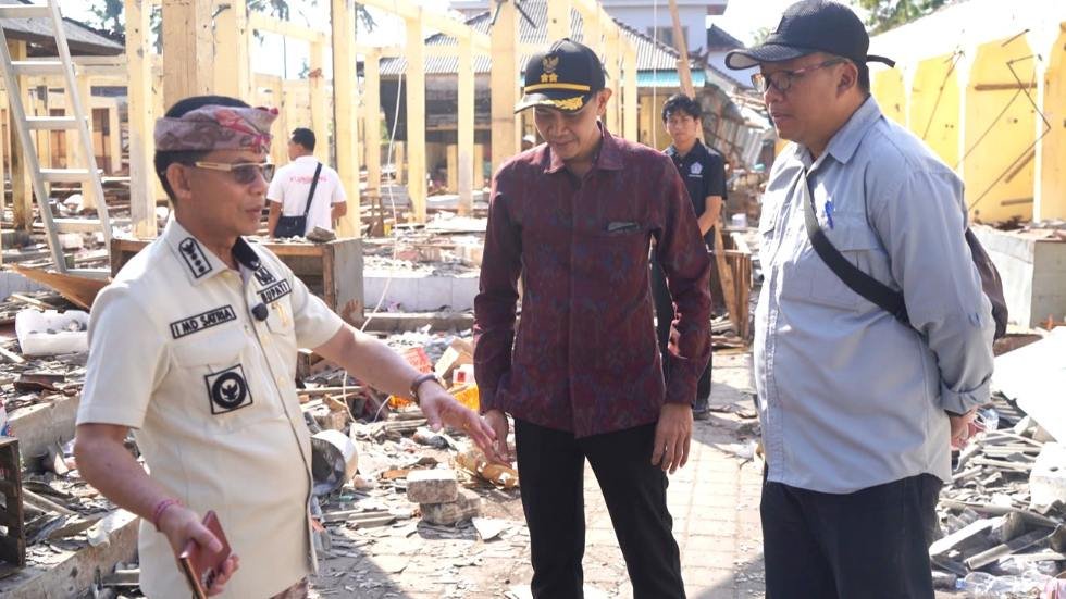 Peninjauan langsung relokasi pedagang serta kesiapan Tempat Penampungan Sementara (TPS) Pasar Mentigi