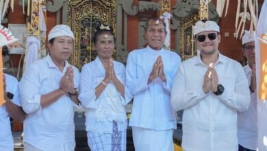 Wabup Badung Bagus Alit Sucipta saksikan prosesi pediksan sulinggih di Denkayu Mengwi