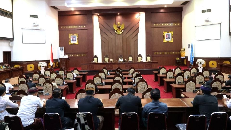 Raperda Inisiatif Penataan Sempadan Sungai