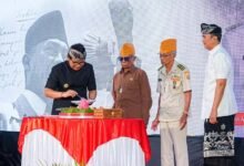 Bupati Adi Arnawa saat acara syukuran di Area Jaba Pura Lingga Bhuana, Puspem Badung