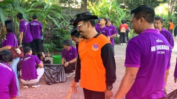 Dinsos PPPA Buleleng ikuti aksi bersih sampah sambut HUT RI dan Hari Pramuka