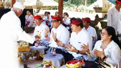 Pemerintah Kabupaten Tabanan laksanakan persembahyangan bersama Purnama Sasih Katiga
