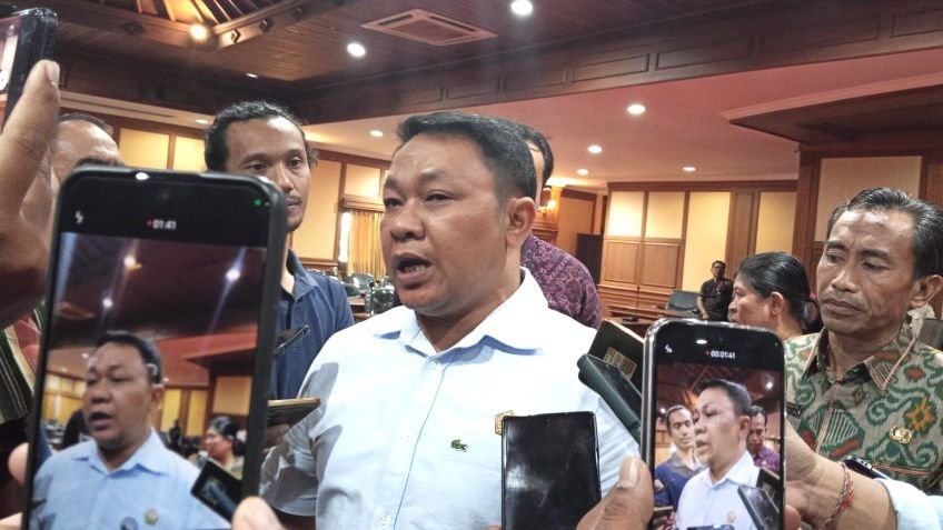 Ketua Panitia Khusus (Pansus) yang membahas Rancangan Peraturan Daerah (Ranperda) tentang Pemberdayaan Organisasi Kemasyarakatan (Ormas) DPRD Badung, I Gusti Lanang Umbara, S.Sos.
