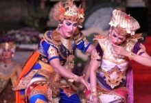 Penampilan memukau Janger Tradisi Remaja Duta Kabupaten Badung dengan garapan "Bima Swarga" di Kalangan Ayodya Art Centre Denpasar