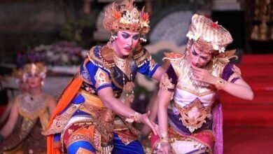 Penampilan memukau Janger Tradisi Remaja Duta Kabupaten Badung dengan garapan "Bima Swarga" di Kalangan Ayodya Art Centre Denpasar