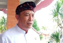 Ketua DPRD Kabupaten Tabanan, I Nyoman Arnawa saat memberikan keterangan awak media terkait Ranperda Telekomunikasi