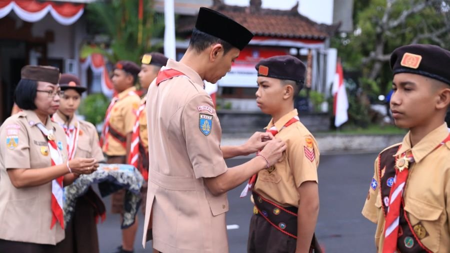 Pengukuhan anggota Pramuka Penggalang Garuda sekaligus melepas Kontingen Kwartir Cabang (Kwarcab) Klungkung menuju Jambore Nasional (Jamnas) XII Tahun 2026
